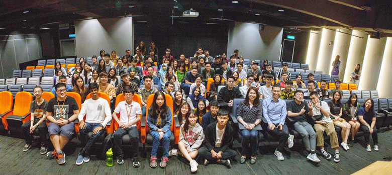 A group photo together with the students of Digital Media Design.