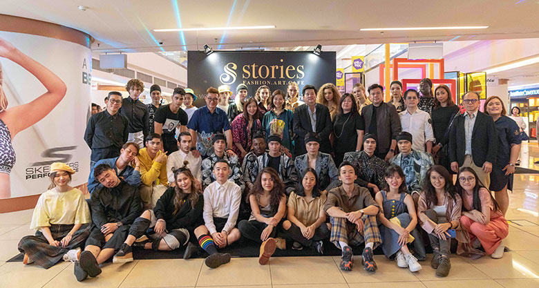 The ESMOD and Avenue K team as well as the fashion designers with their models