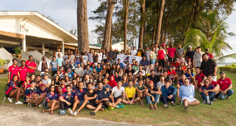 The gathering of international students at Beach Day 2018.