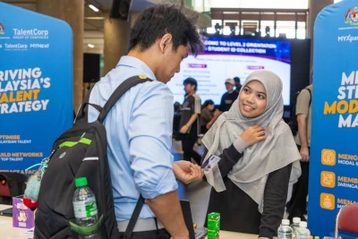 TalentCorp Spurs Malaysia’s Future Talent Pipeline through GBS Internship Fair 2026 at APU - StudyMalaysia.com